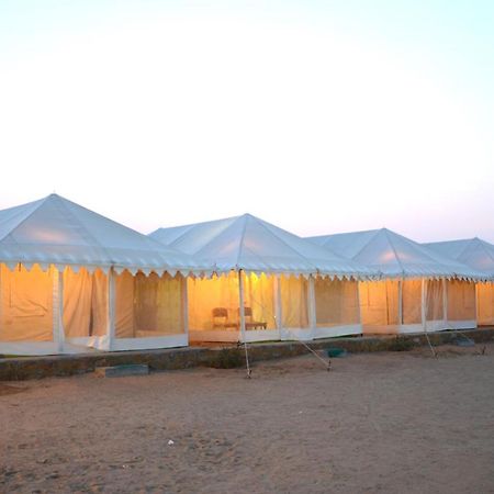 Sām Kai Kabila Desert Camp المظهر الخارجي الصورة